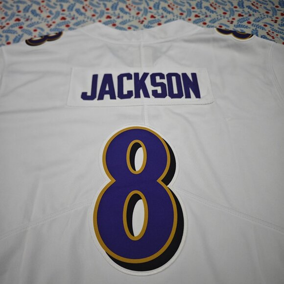 Nike Lamar Jackson White Baltimore Ravens Jersey No. 8 - Picture 5 of 7